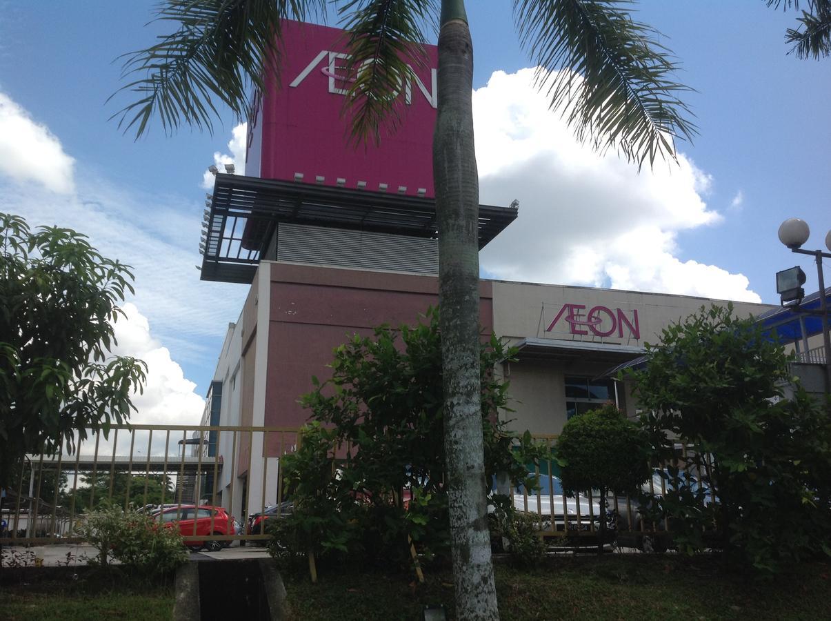The Uni Garden Hotel Skudai Buitenkant foto