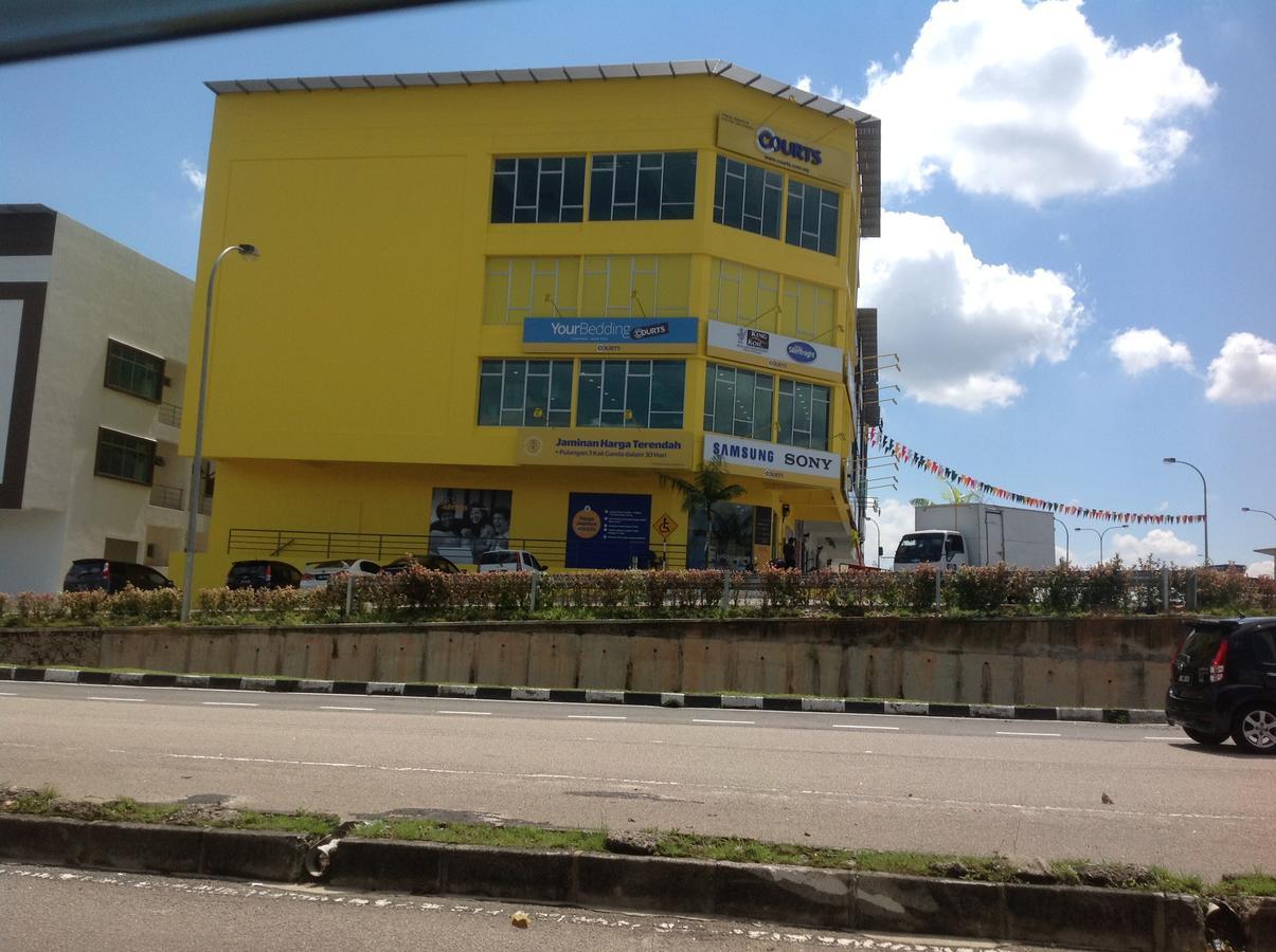 The Uni Garden Hotel Skudai Buitenkant foto