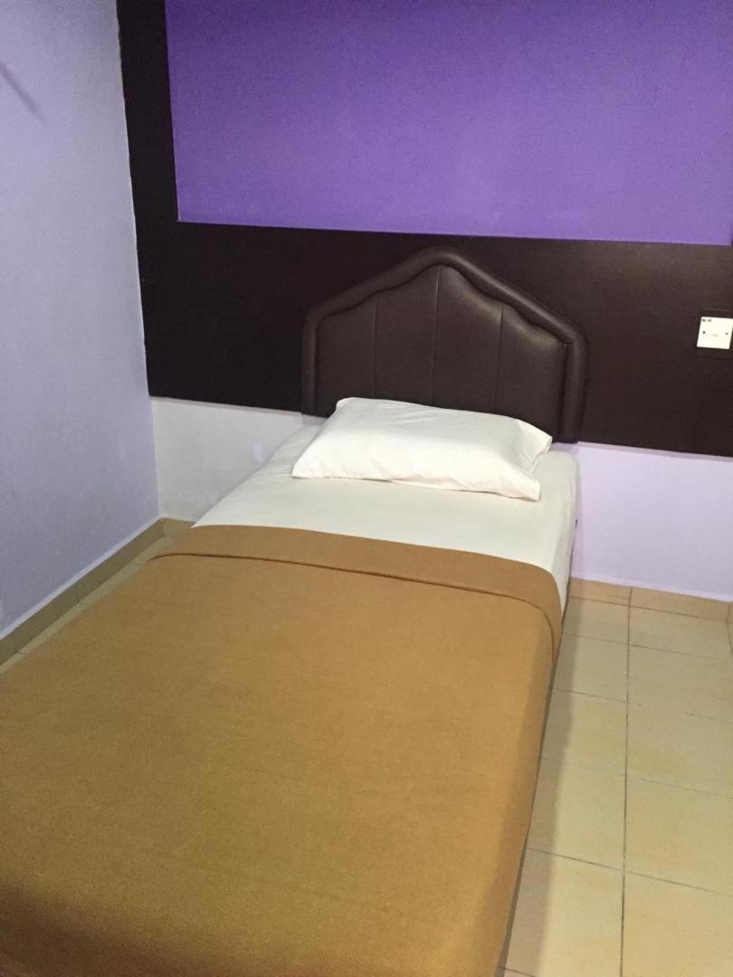 The Uni Garden Hotel Skudai Buitenkant foto